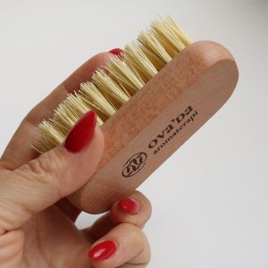 %100 Doğal ve Vegan Tırnak Bakım Fırçası